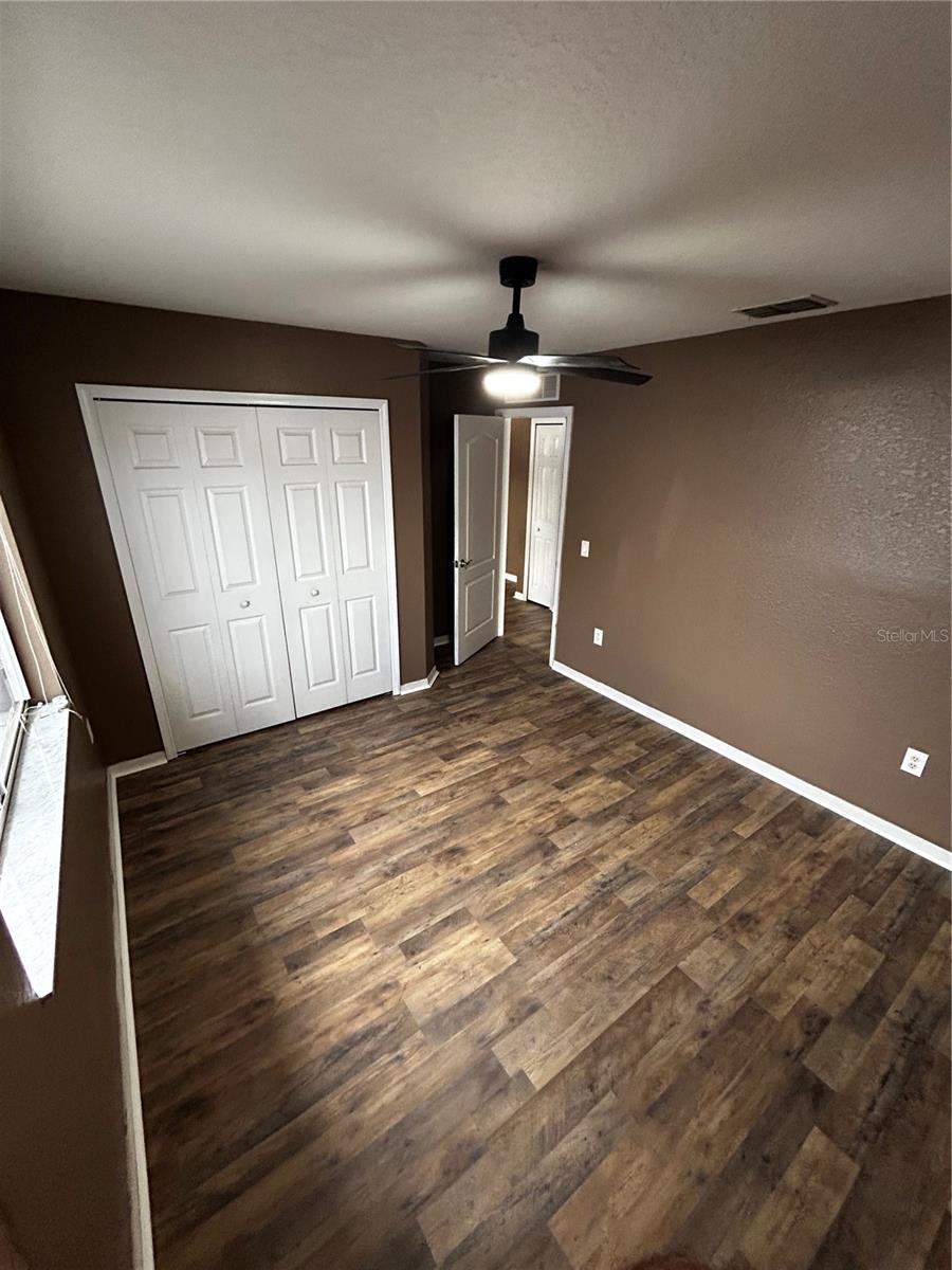 COLONIAL HILLS - Residential