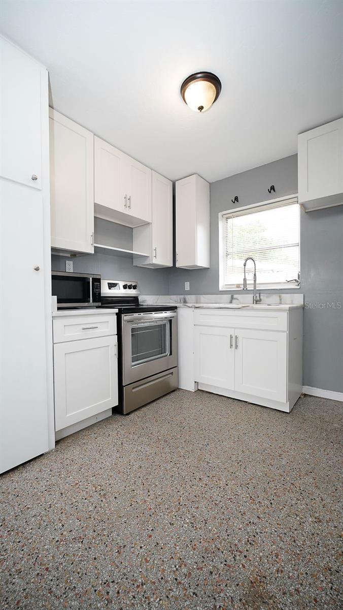 FRAZE ACRES - Residential Lease