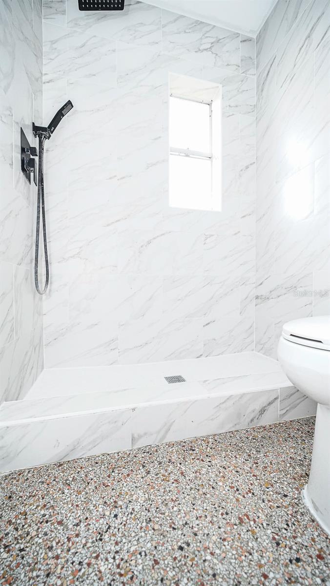 FRAZE ACRES - Residential Lease