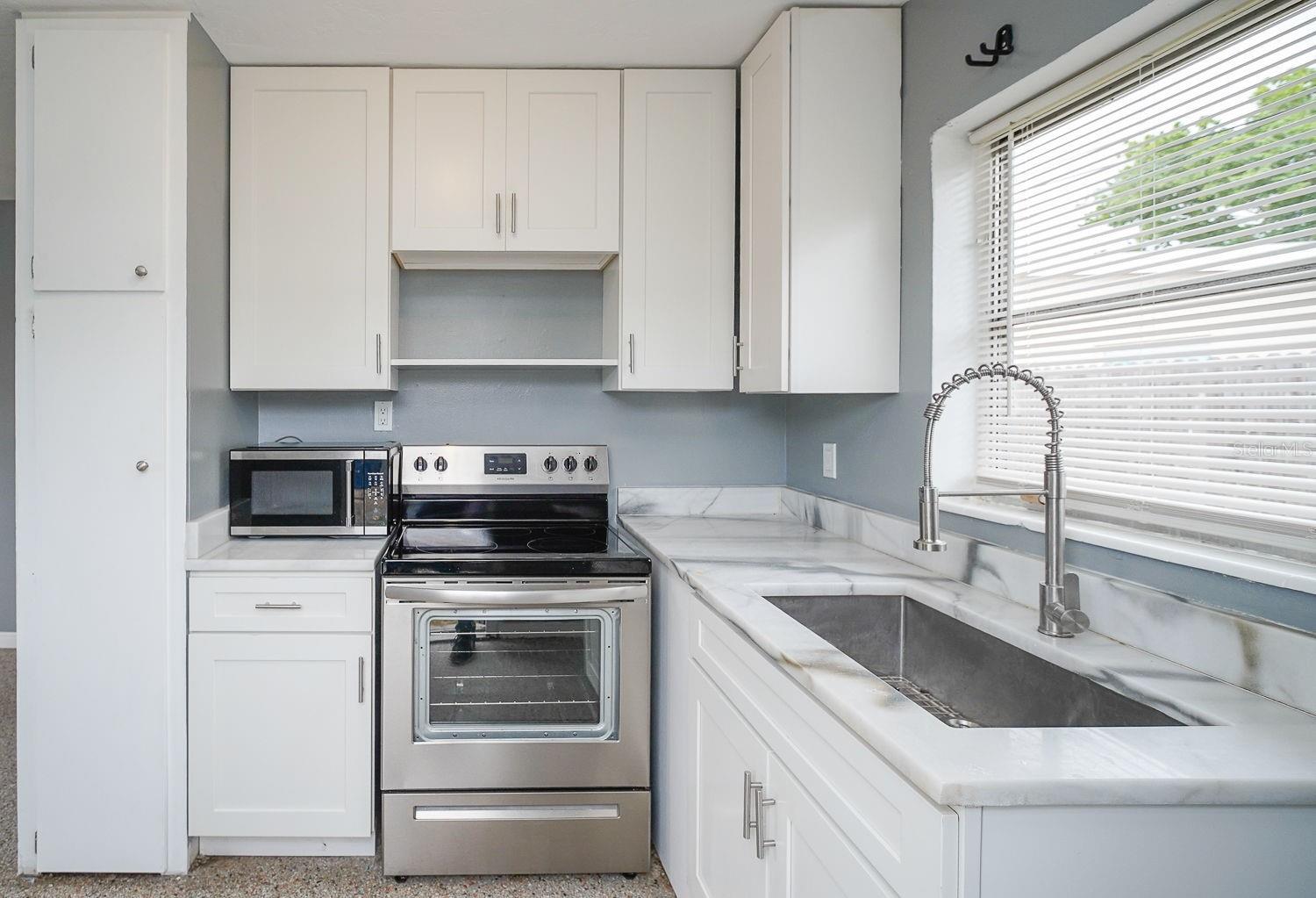 FRAZE ACRES - Residential Lease