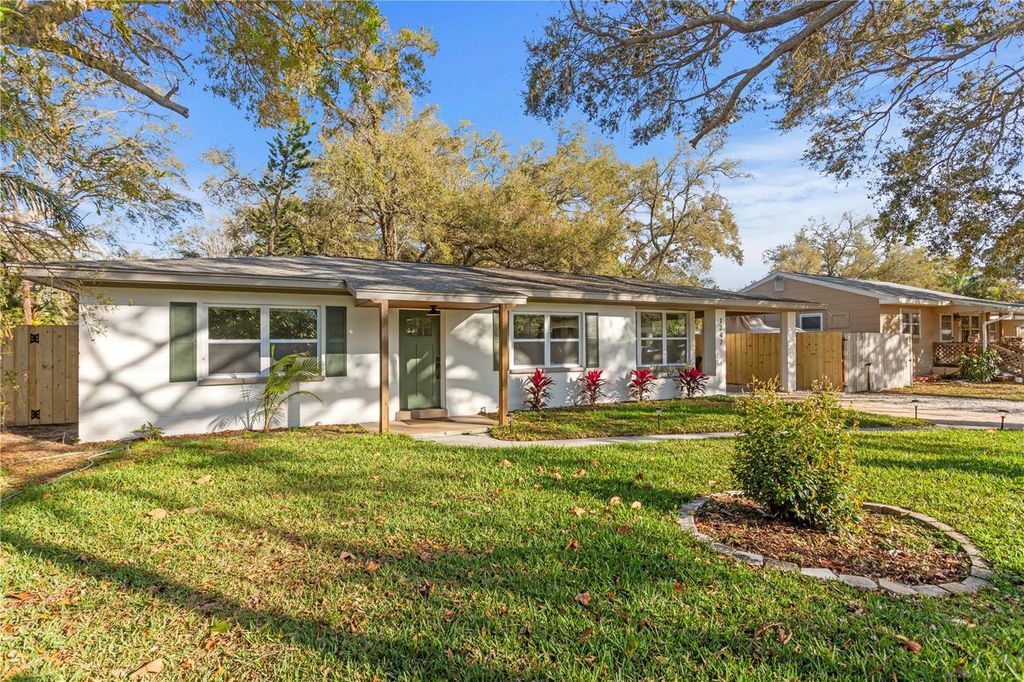 Photo of 1747 Santa Anna Drive, Dunedin, FL 34698 (MLS # TB8482717)