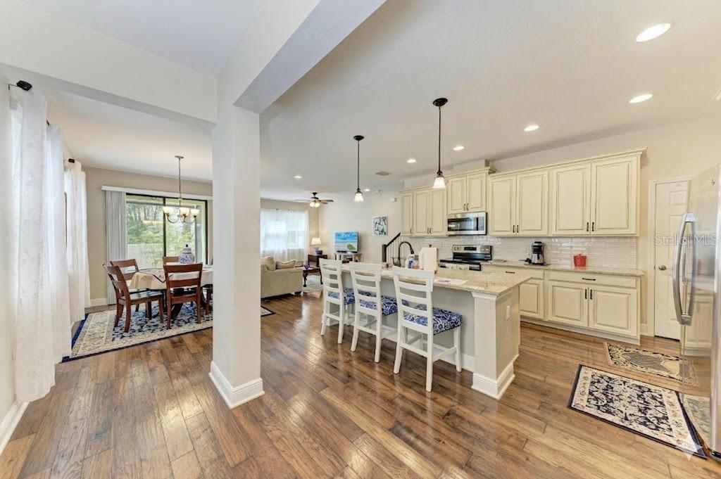 CREEKWOOD TWNHMS - Residential