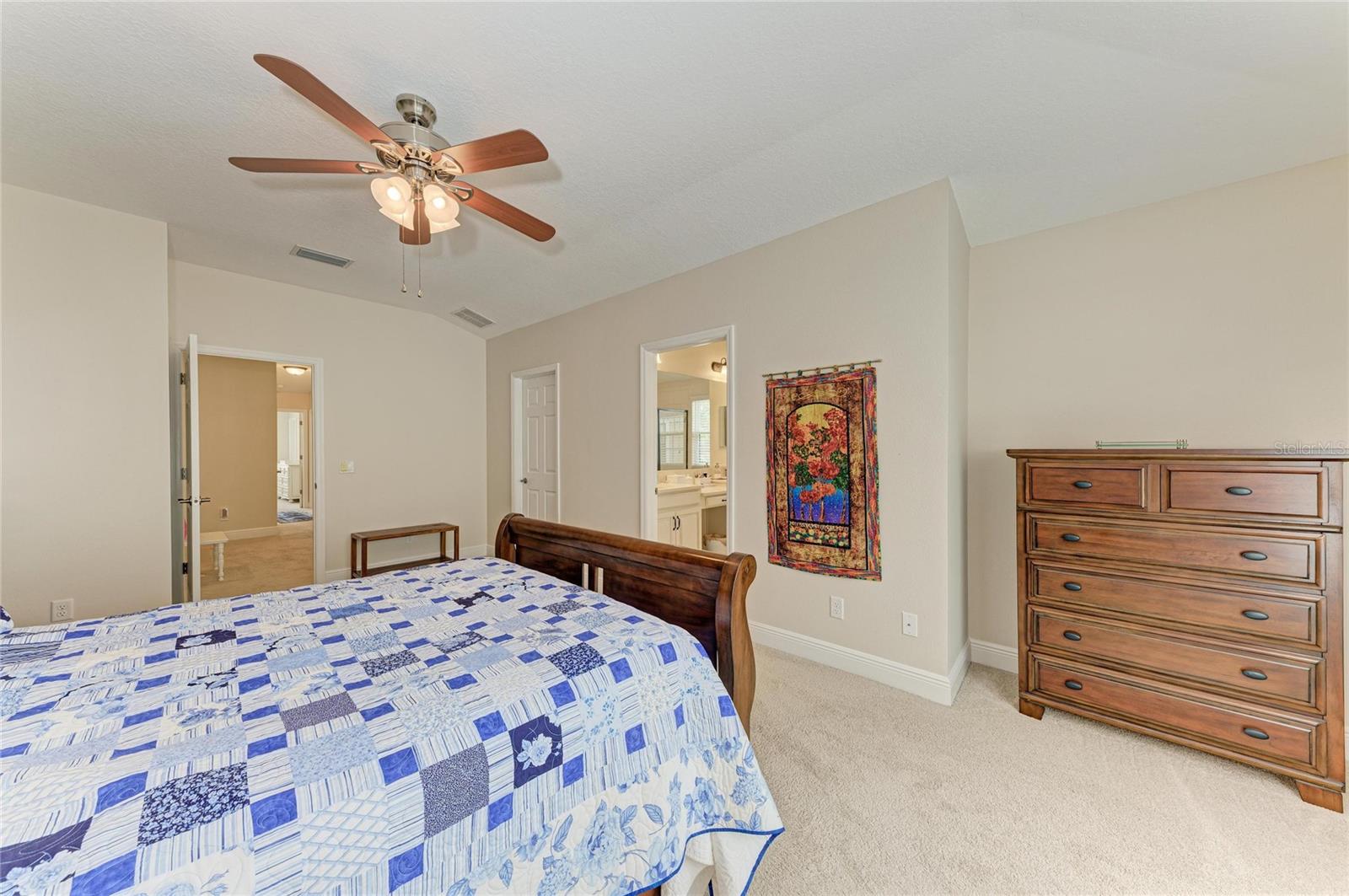 CREEKWOOD TWNHMS - Residential