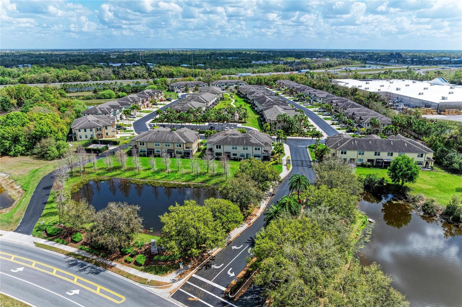 CREEKWOOD TWNHMS - Residential