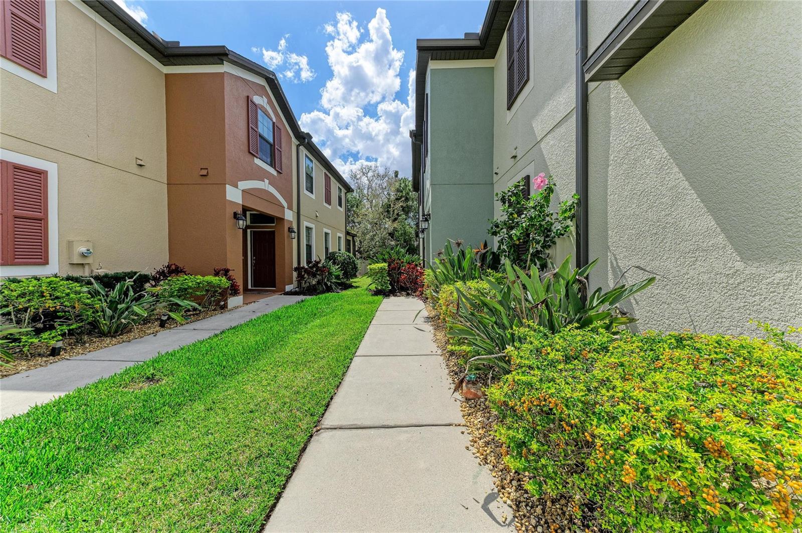 CREEKWOOD TWNHMS - Residential