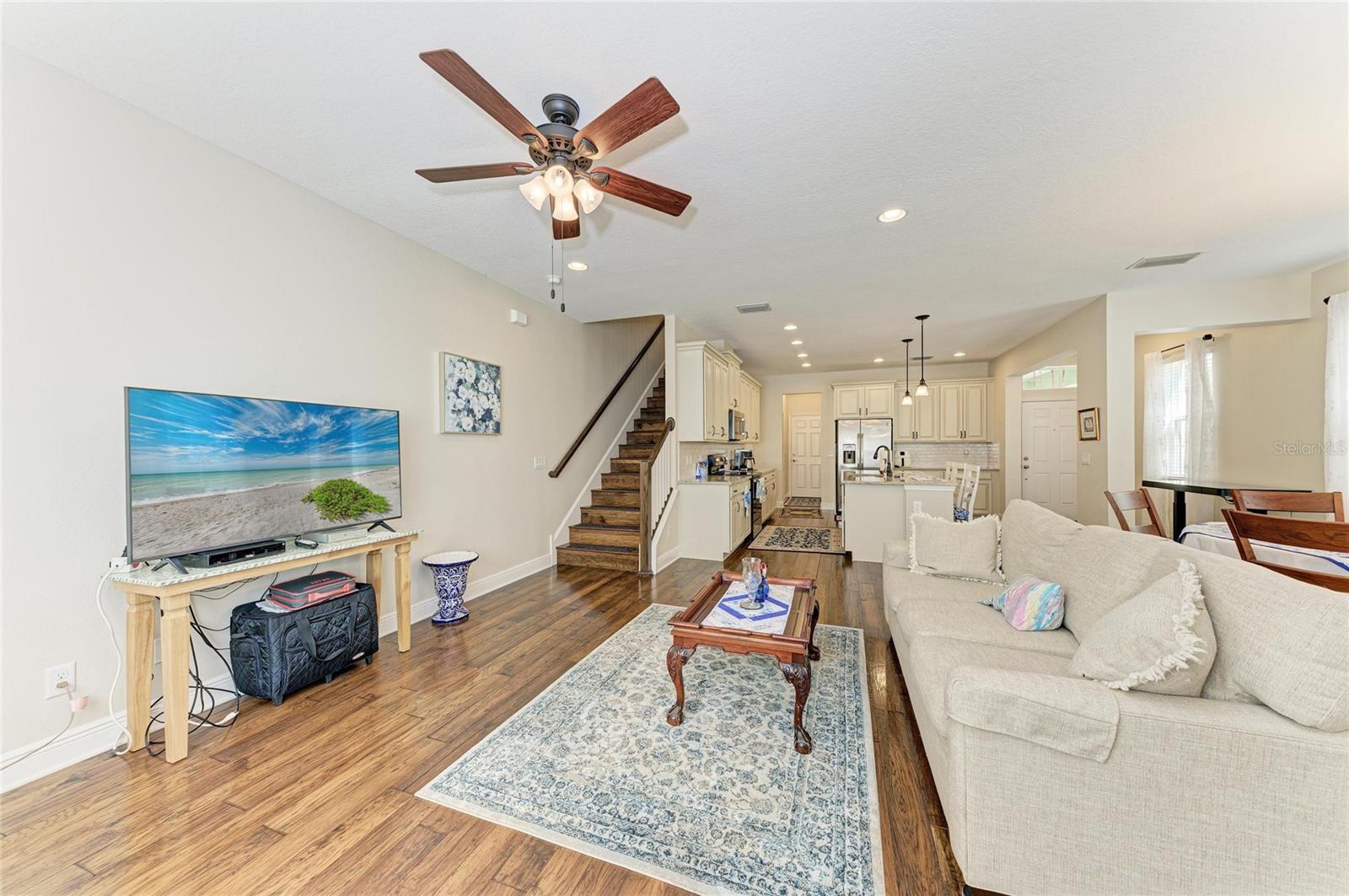 CREEKWOOD TWNHMS - Residential