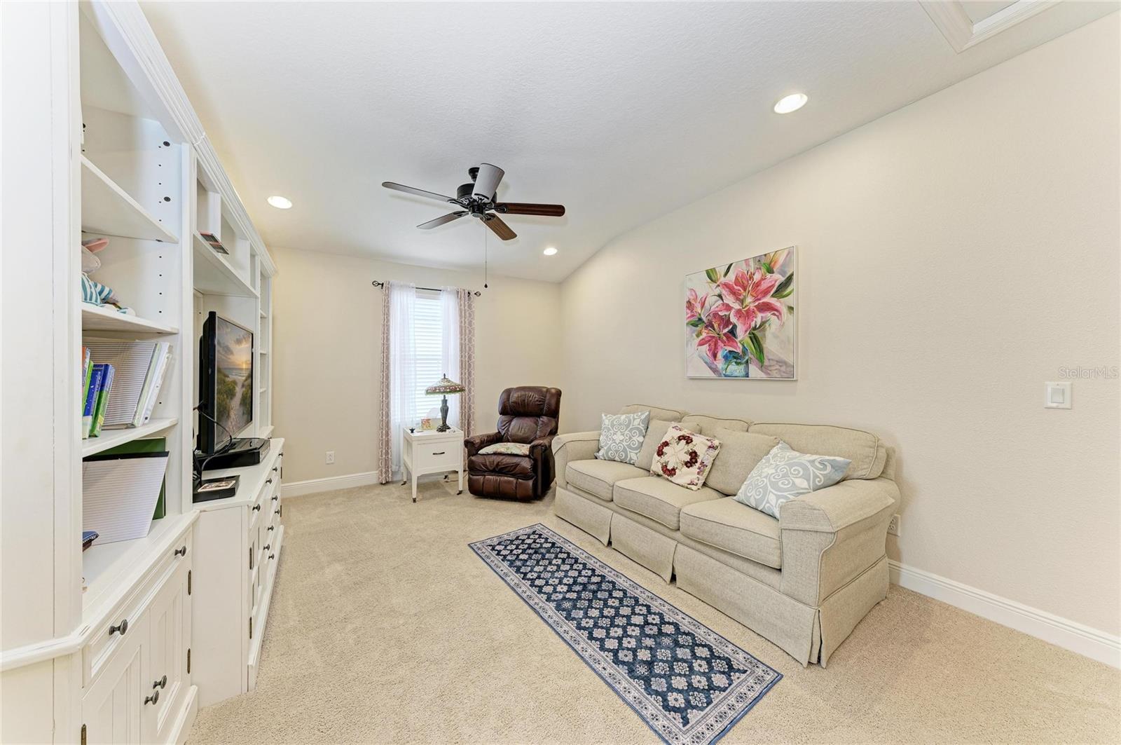 CREEKWOOD TWNHMS - Residential