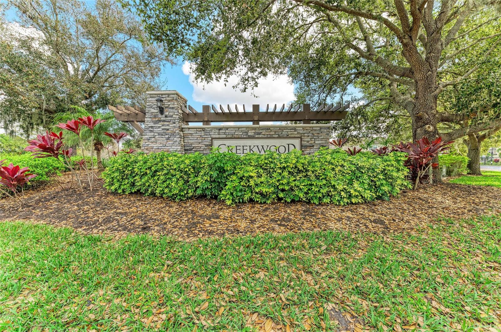 CREEKWOOD TWNHMS - Residential