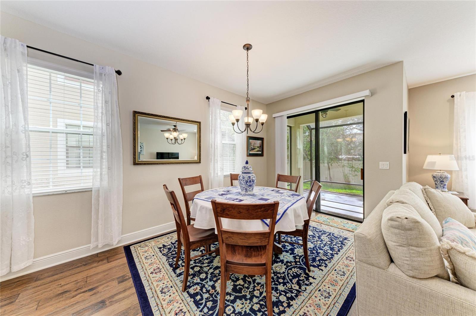 CREEKWOOD TWNHMS - Residential