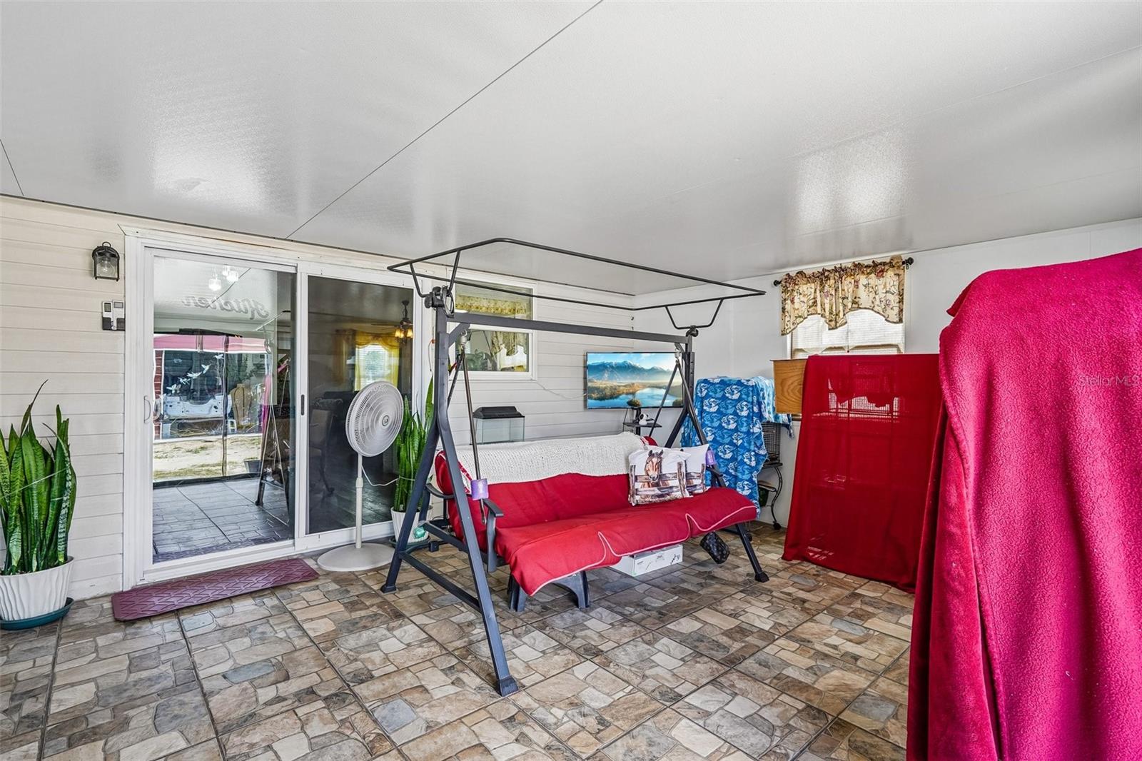 SILVER SPGS SHORES UN 24 - Residential