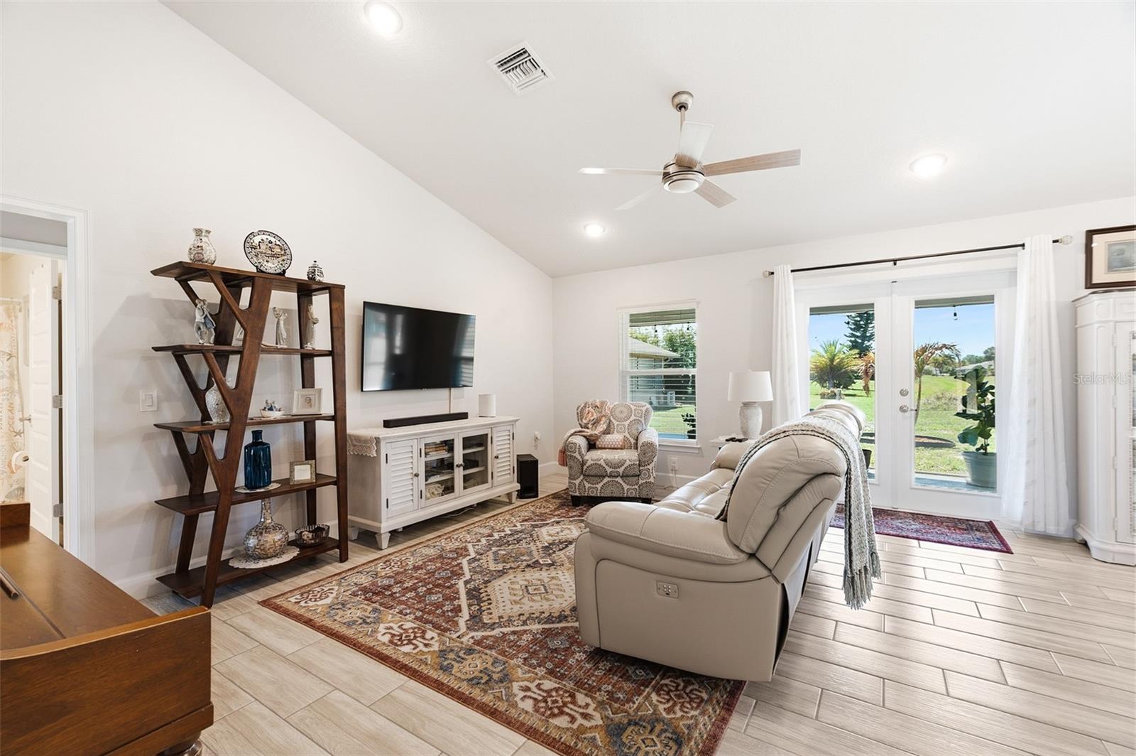 PUNTA GORDA ISLES SEC 20 - Residential