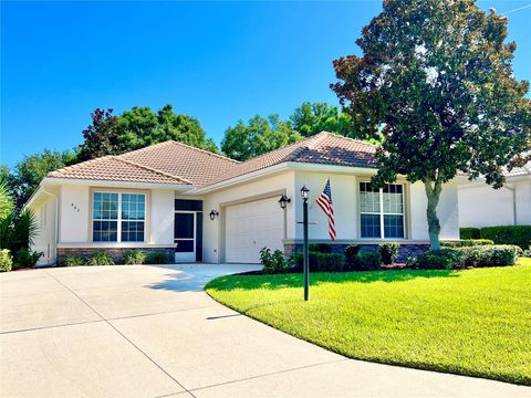 A home in HERNANDO