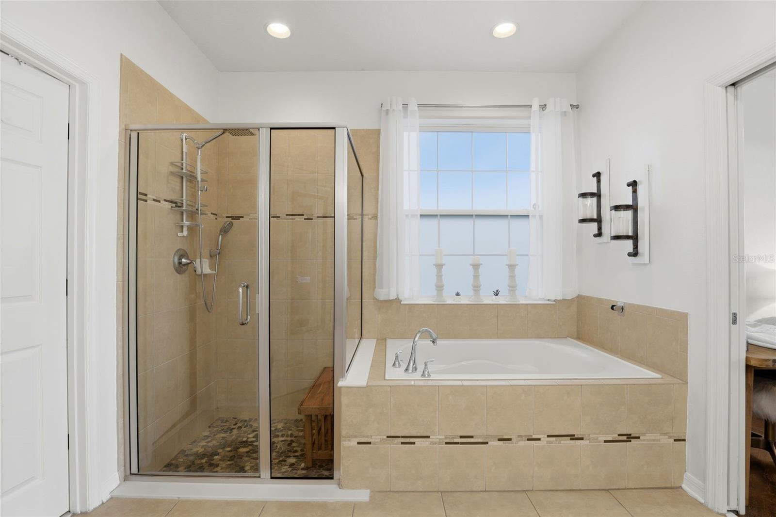 WATERS EDGE/LK NONA 02 A B & - Residential