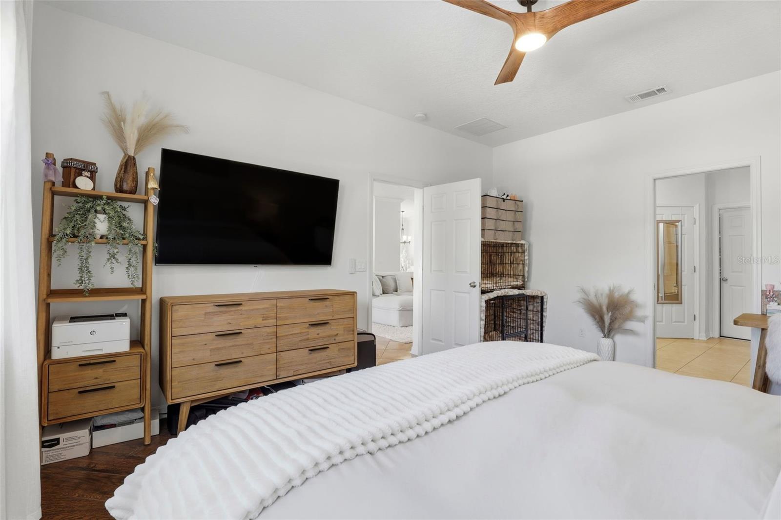 WATERS EDGE/LK NONA 02 A B & - Residential