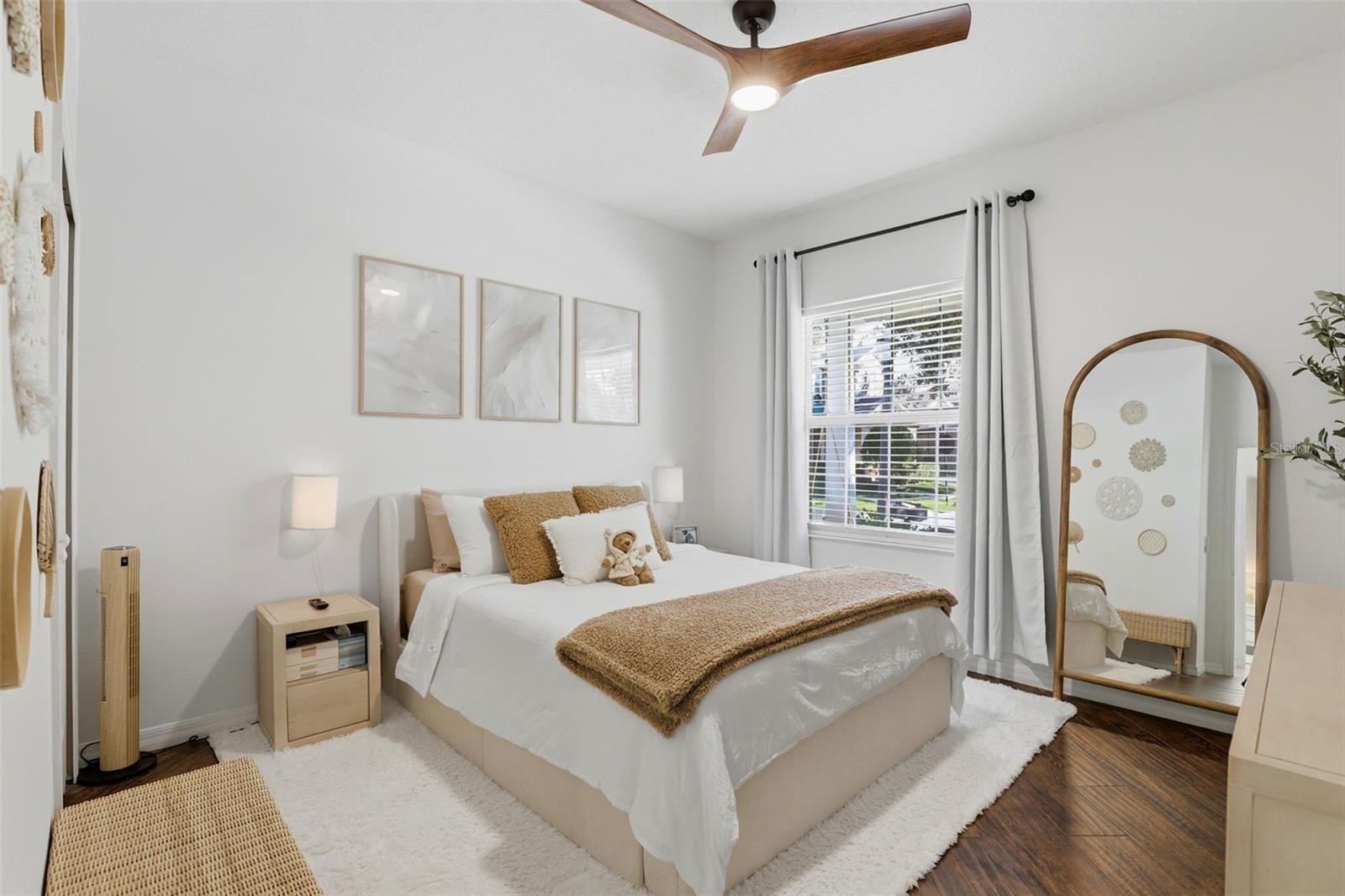 WATERS EDGE/LK NONA 02 A B & - Residential