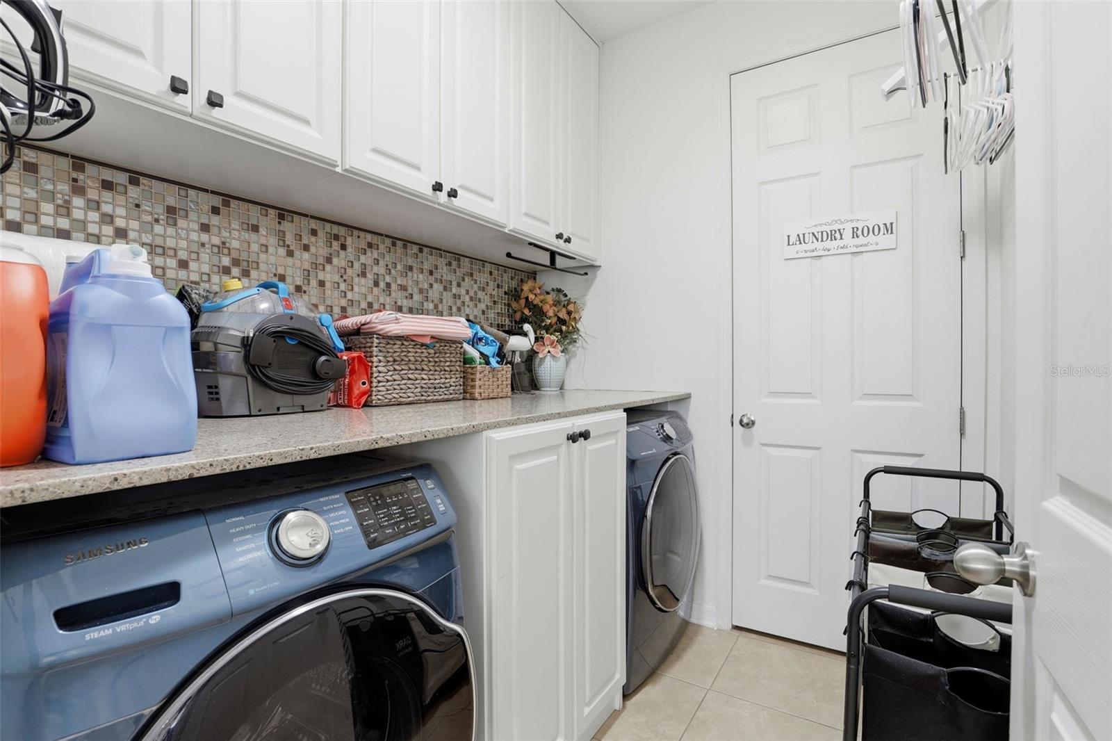 WATERS EDGE/LK NONA 02 A B & - Residential