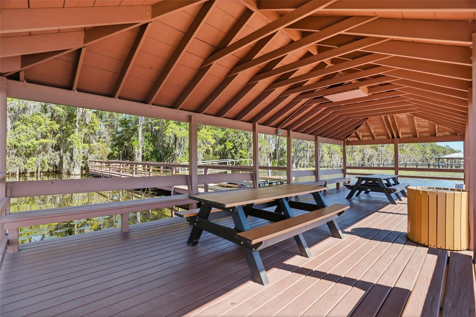 WATERS EDGE/LK NONA 02 A B & - Residential