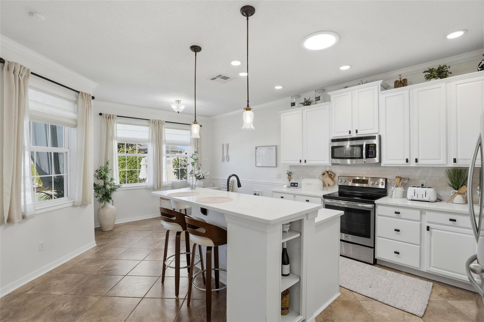 WATERS EDGE/LK NONA 02 A B & - Residential