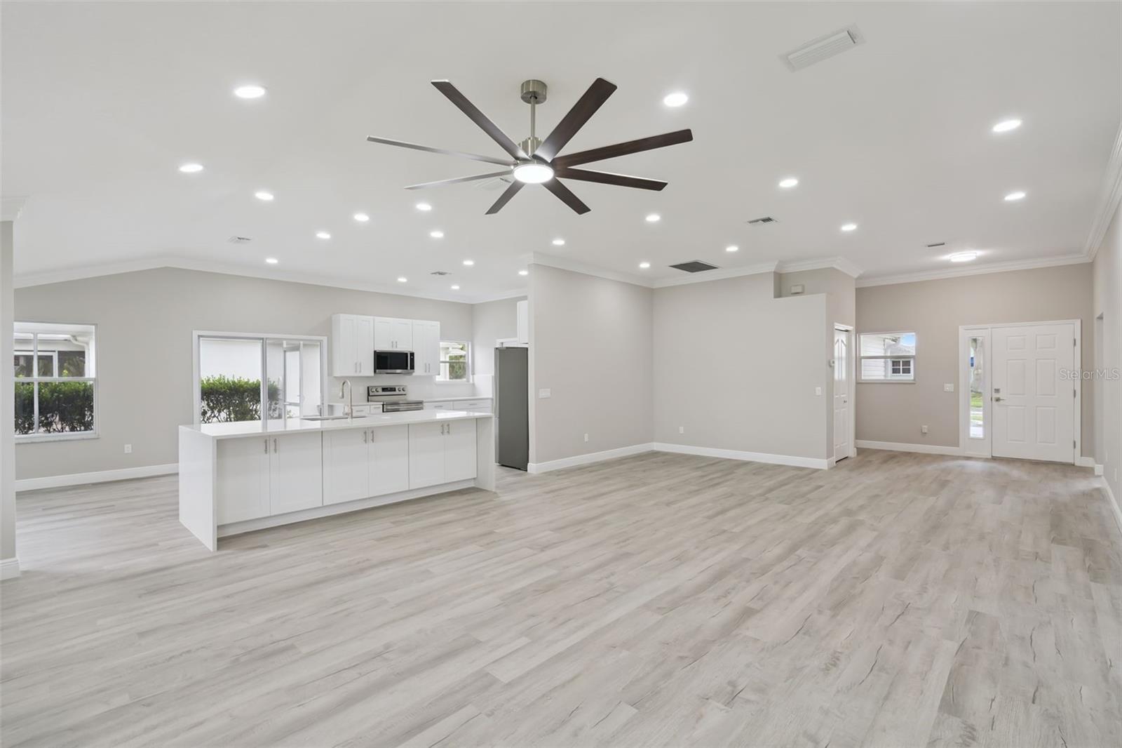 1506 DELLANO WAY