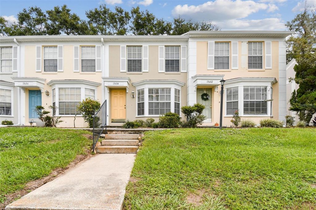 Photo of 13604 Embassy Park Court, Dade City, FL 33525 (MLS # TB8437400)
