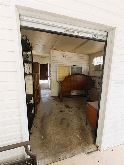 Tiny photo for 209 Jacaranda Drive, Leesburg, FL 34748 (MLS # R4911523)