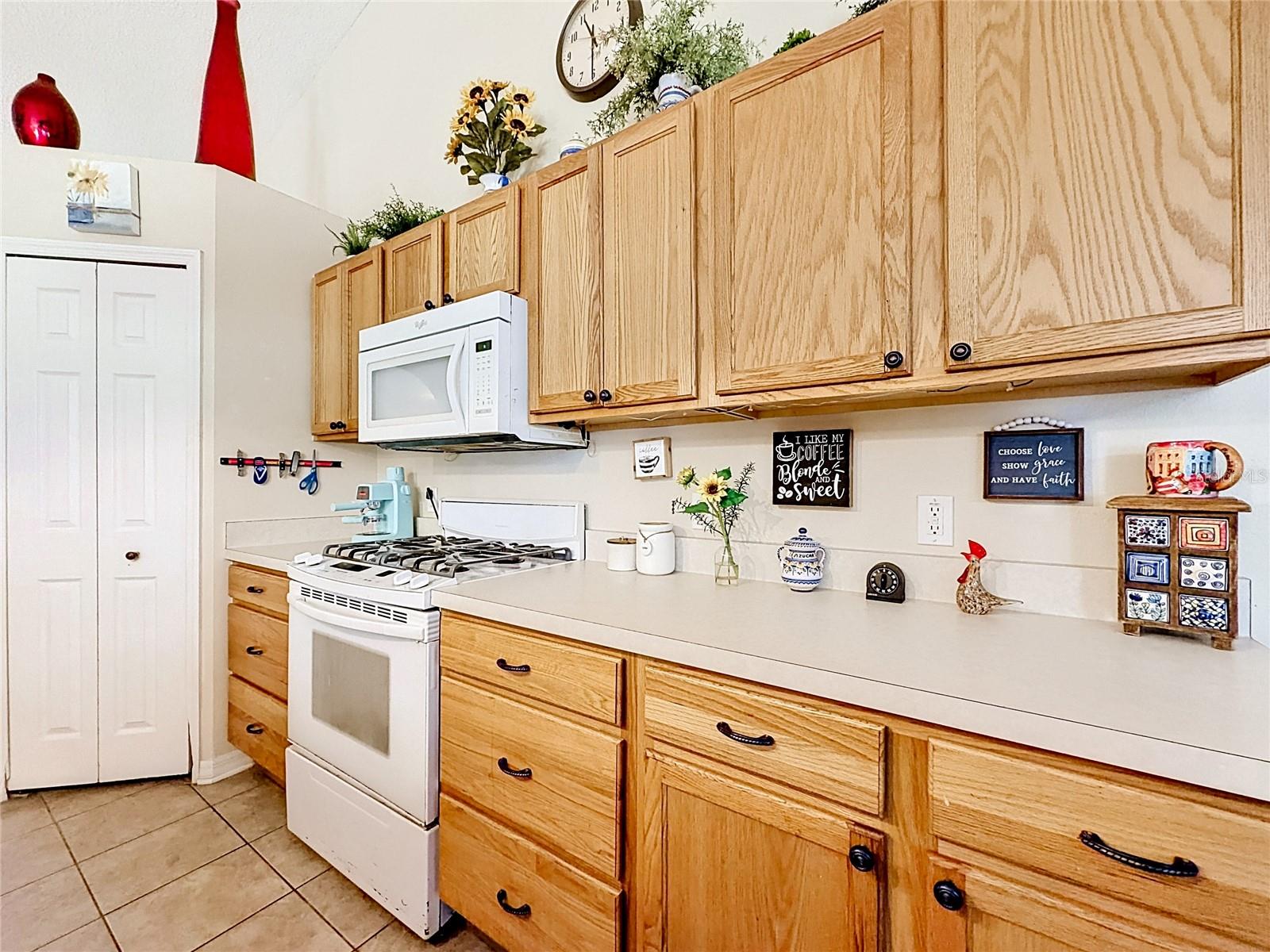 GREATER COUNTRY ESTATES - Residential