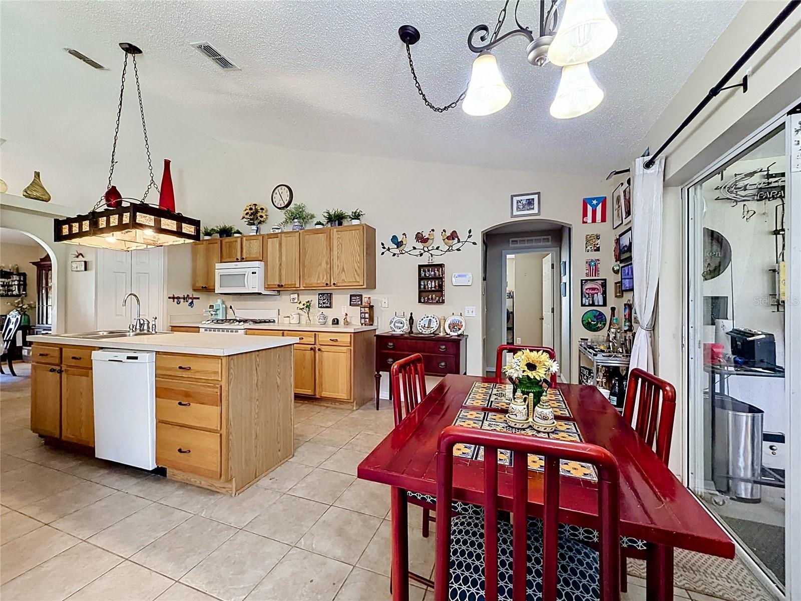 GREATER COUNTRY ESTATES - Residential