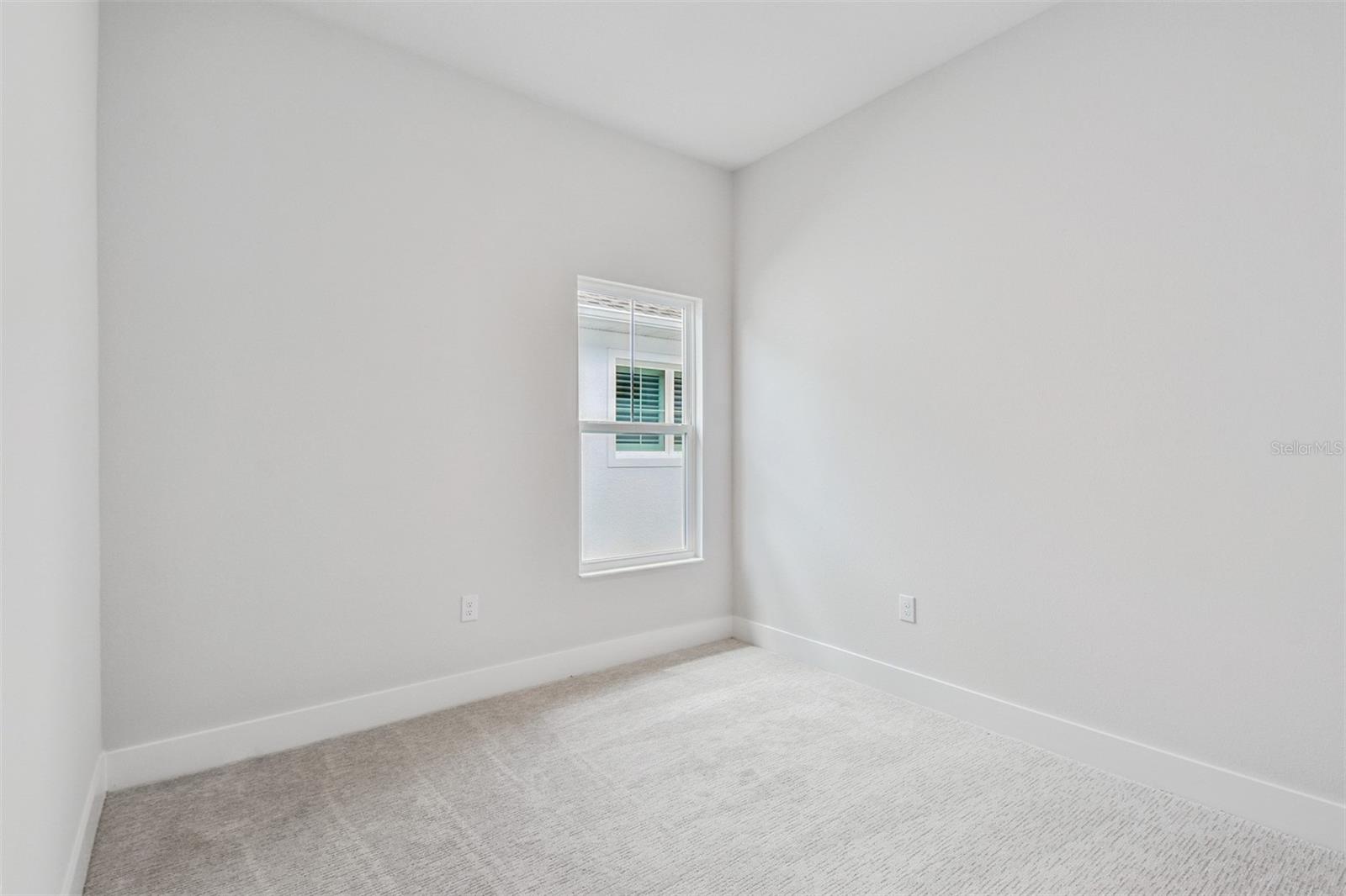 EMERALD LANDING AT WATERSIDE - Residential