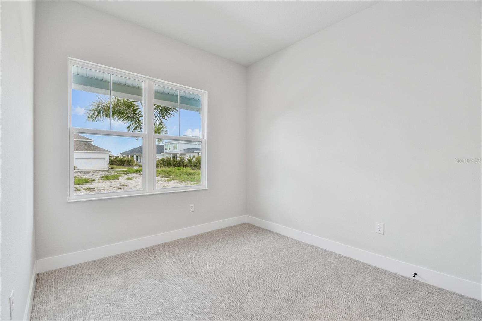 EMERALD LANDING AT WATERSIDE - Residential