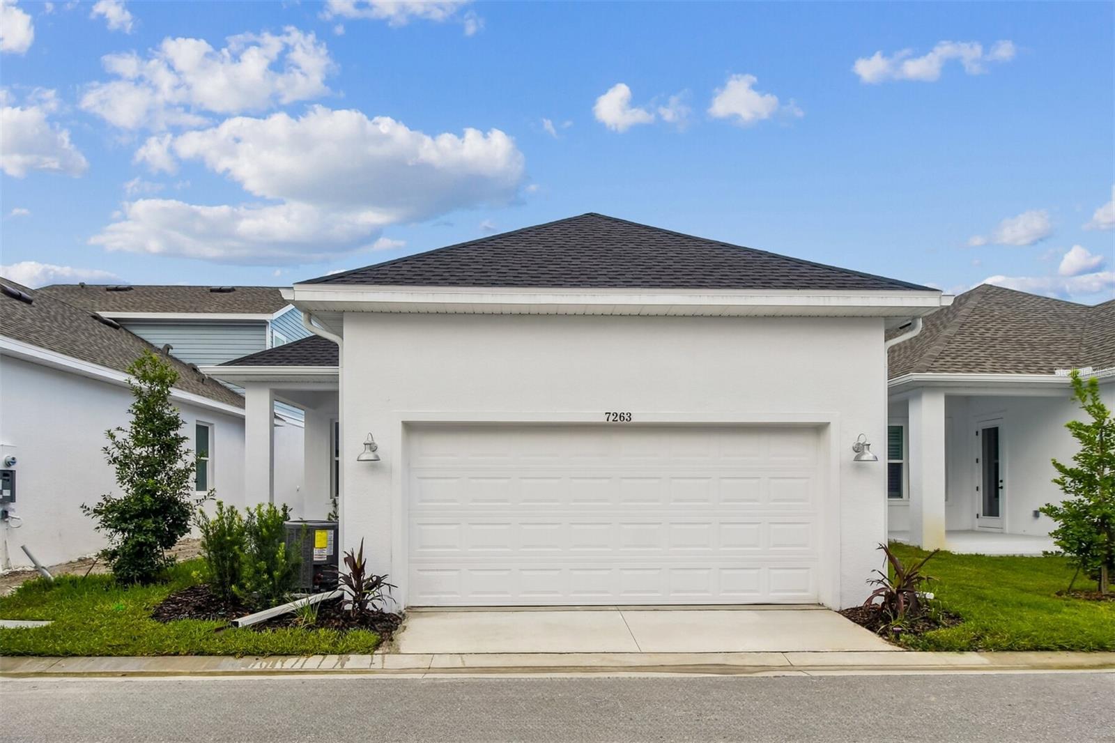 EMERALD LANDING AT WATERSIDE - Residential