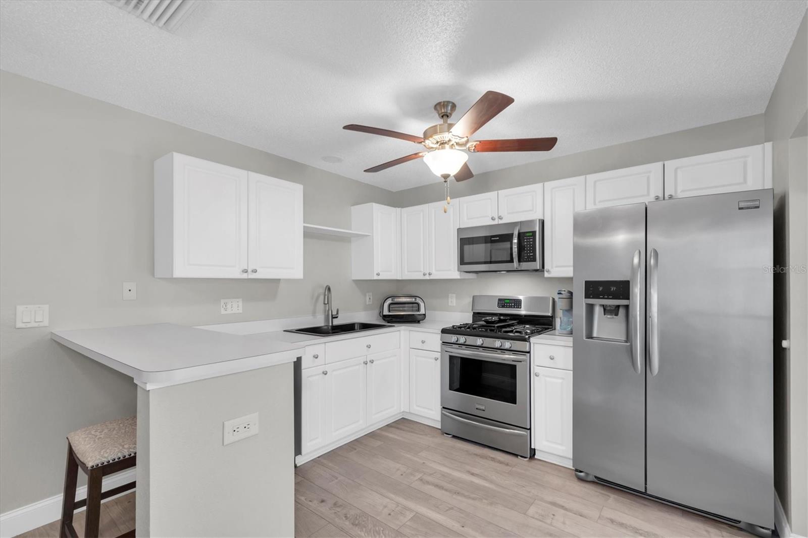 CARROLLWOOD CREEK - Residential