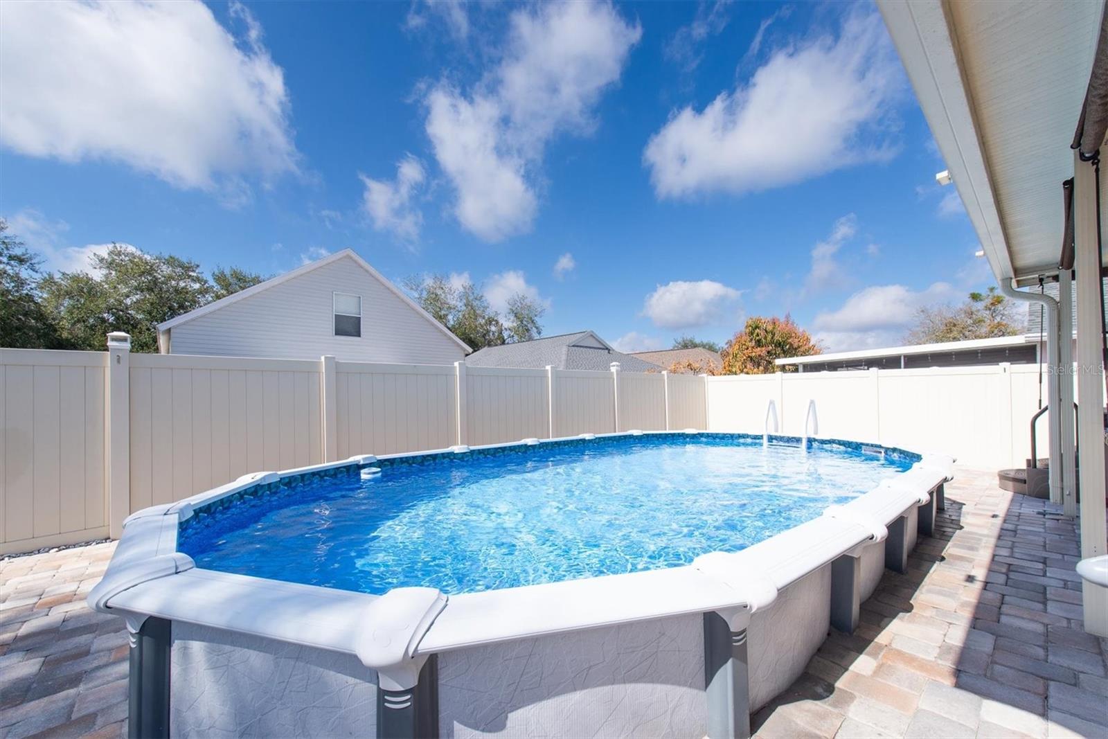 CARROLLWOOD CREEK - Residential