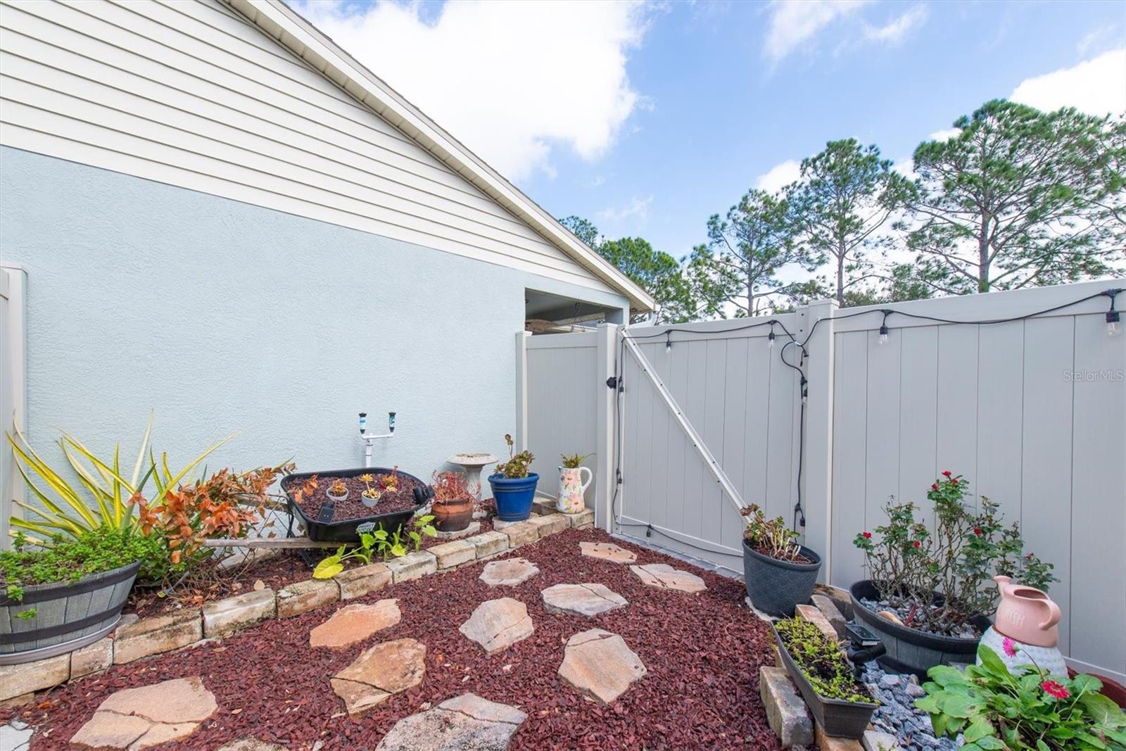 CARROLLWOOD CREEK - Residential