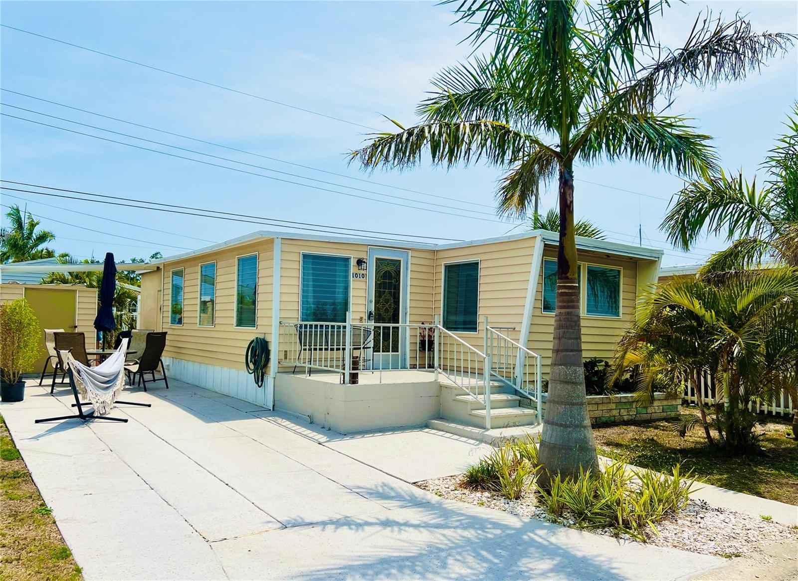 Amazing chance to own a charming mobile home with deeded land—NO LOT RENT! Located in Fair Lane Acres, a friendly and pet-welcoming 55+ community, this move-in ready property offers the perfect blend of comfort, convenience, and value.
With very low HOA fees, you’ll enjoy access to a full range of amenities including a relaxing pool, pickleball, tennis courts, shuffleboard, clubhouse, and social events—all just minutes from Florida’s world-famous Gulf beaches.
This furnished 1-bedroom, 1-bath home is ideal for seasonal getaways or full-time living. Inside, you’ll find a bright, open floor plan with easy-care laminate flooring, a modern kitchen with updated cabinets, countertops, and backsplash, plus a separate laundry room for added convenience.
Step outside to enjoy your beautifully landscaped yard, complete with a paved driveway, storage shed, and plenty of space to relax or entertain.
Located near golf courses, shopping, dining, medical facilities, and Sarasota-Bradenton Airport, this home offers unbeatable value and lifestyle.
Make your appointment today. This opportunity won't last!
*video available.