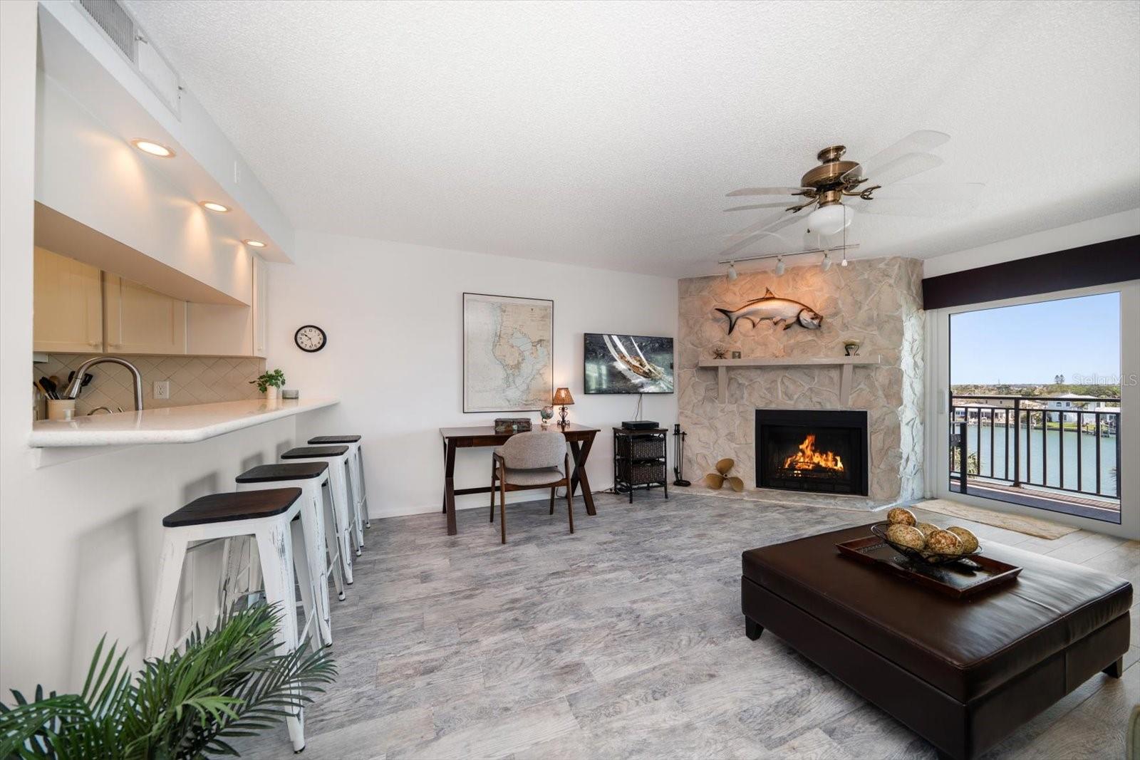 BLIND PASS LAGOONS CONDO - Residential