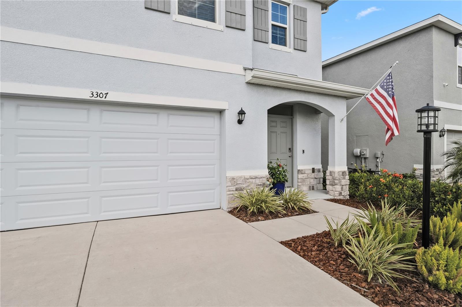 3307 HILLTOP CIRCLE