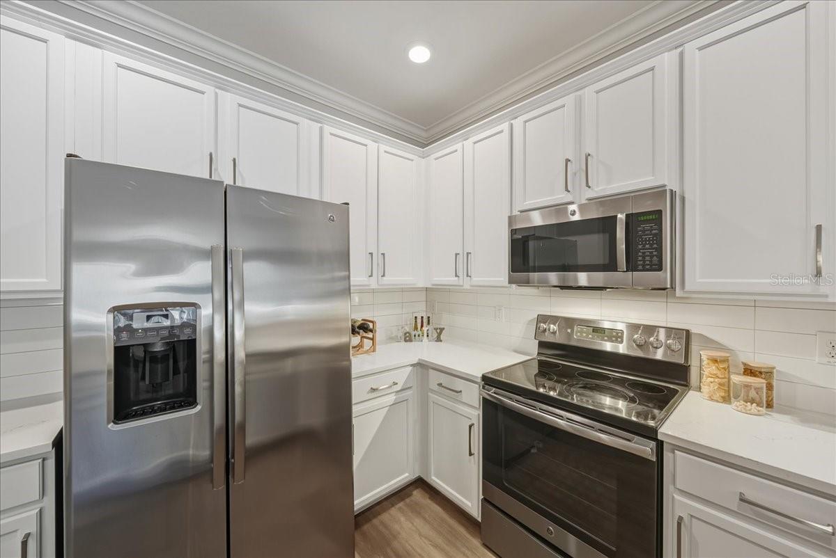 TOWNHOMES AT REGATTA LANDING - Residential