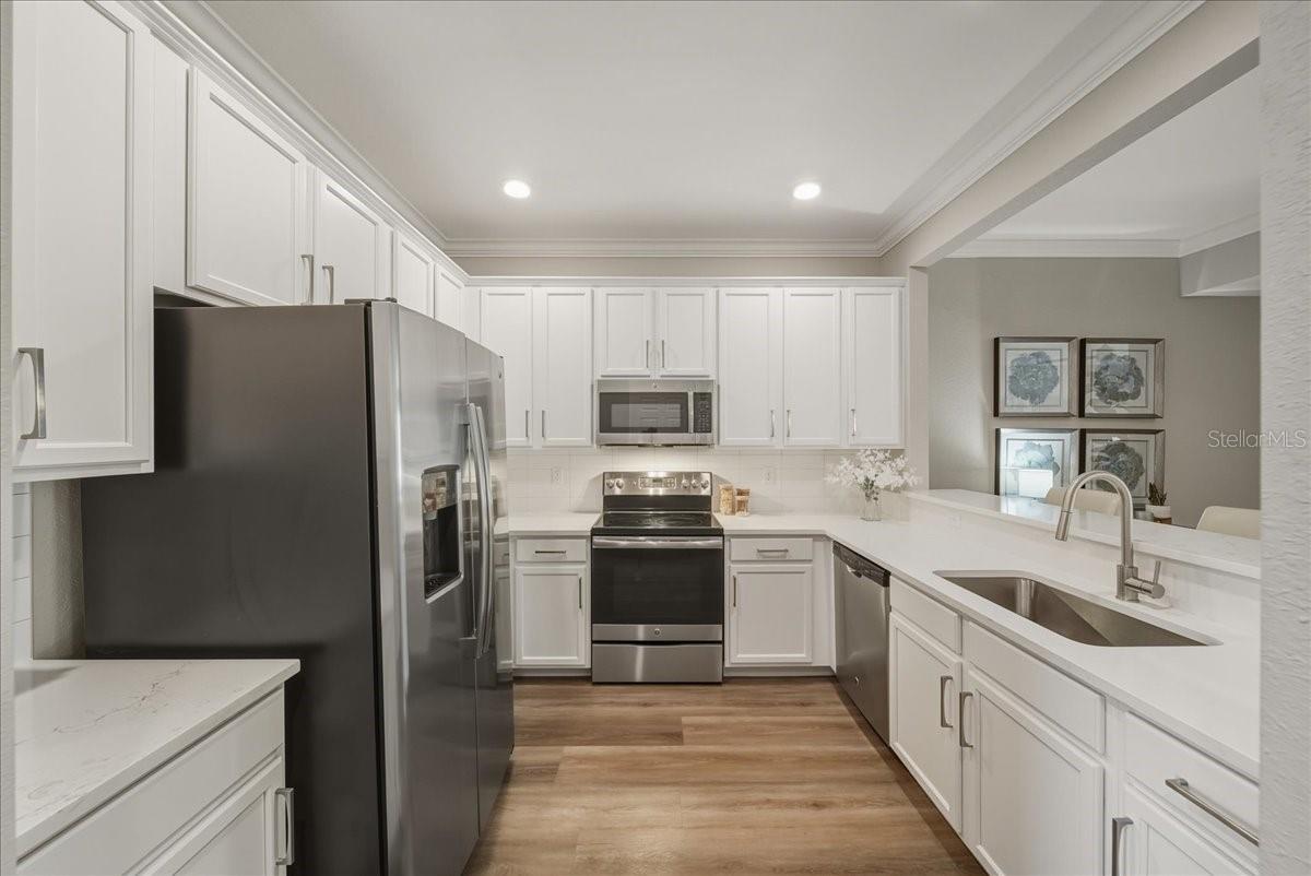 TOWNHOMES AT REGATTA LANDING - Residential