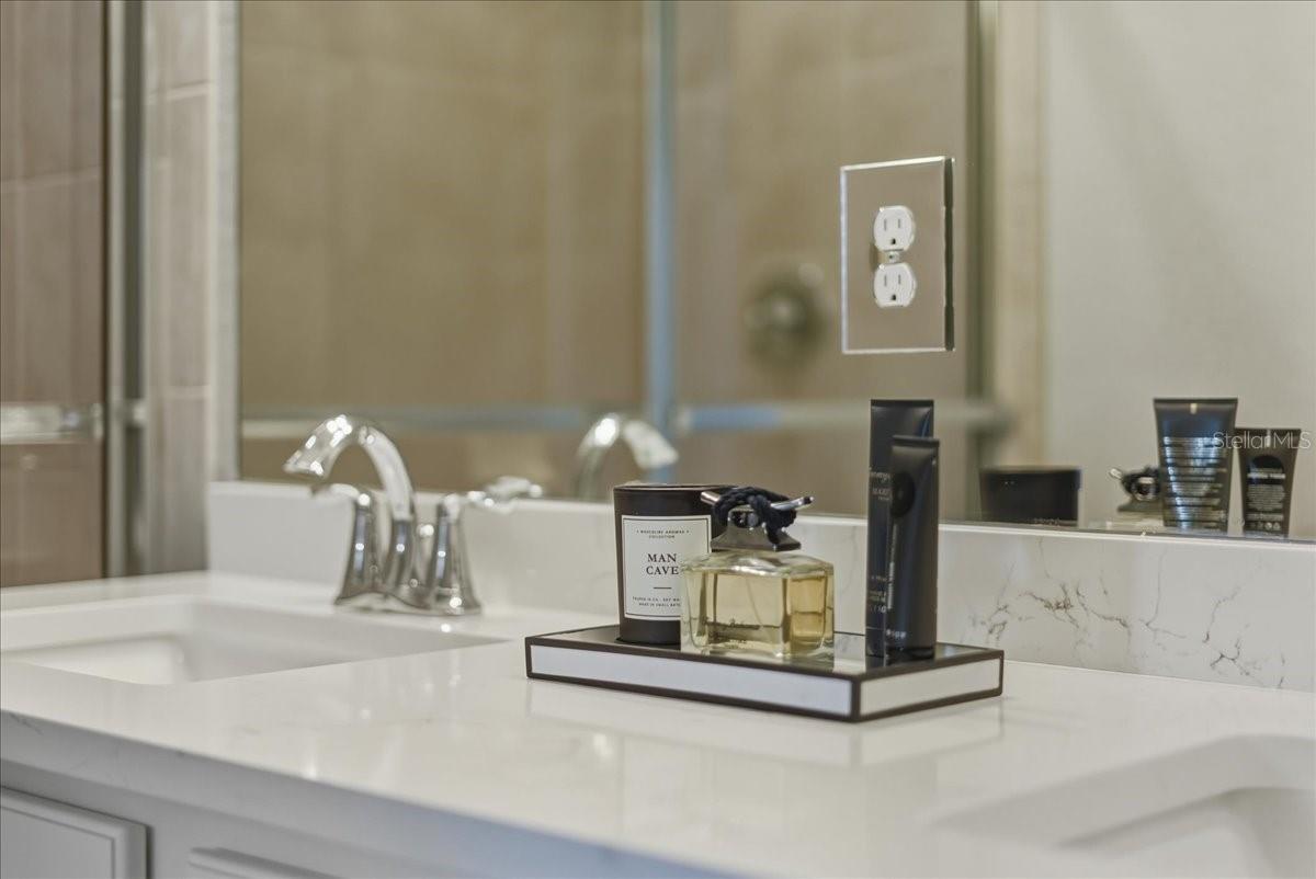 TOWNHOMES AT REGATTA LANDING - Residential