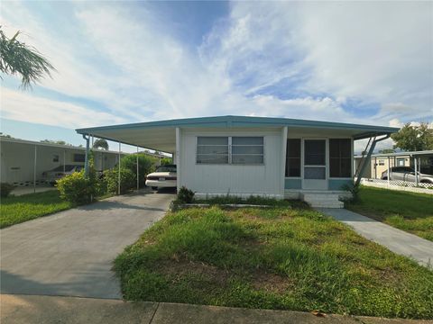 Photo of 49 Drury Lane, Tarpon Springs, FL 34689 (MLS # TB8525100)