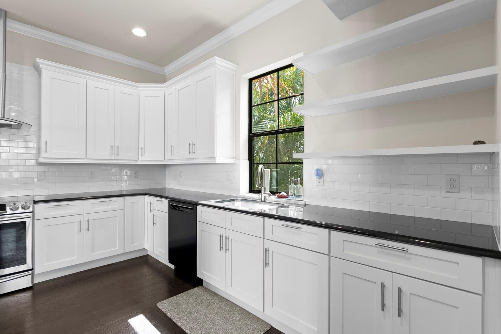 AUDUBON AVE TWNHMS - Residential