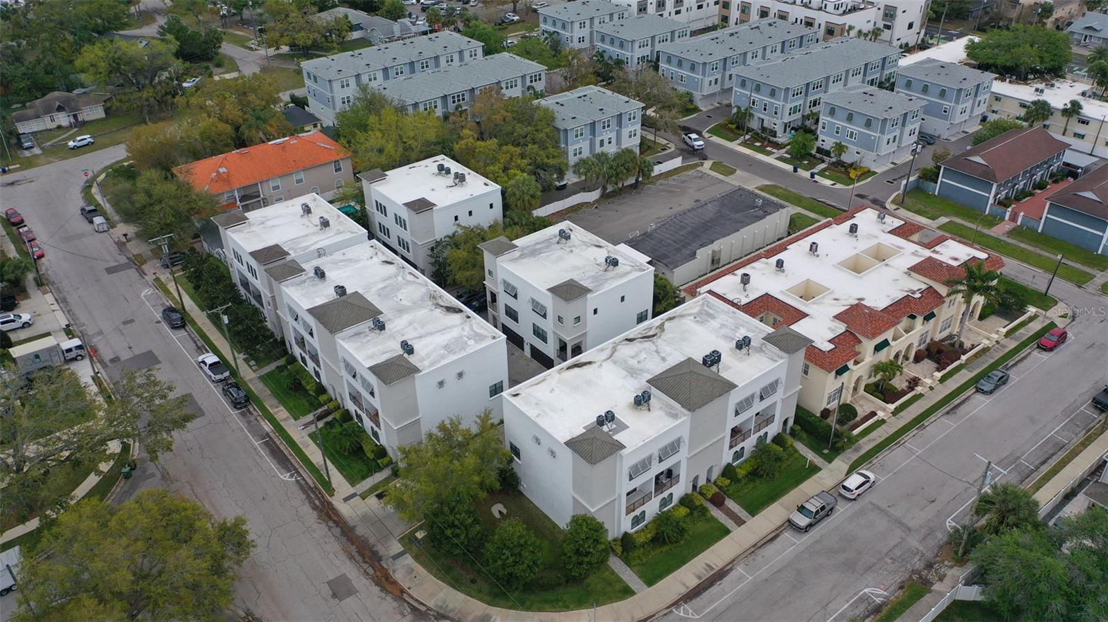 AUDUBON AVE TWNHMS - Residential