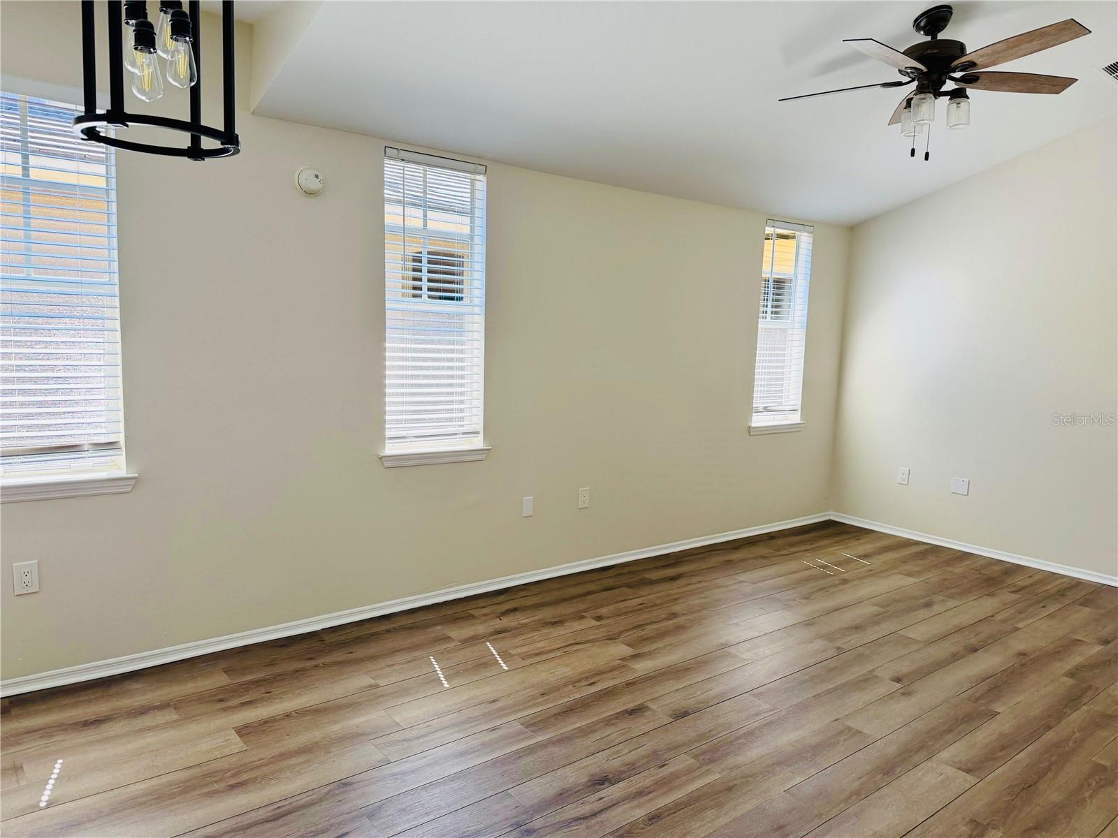 1321 ARBOR VISTA LOOP 321