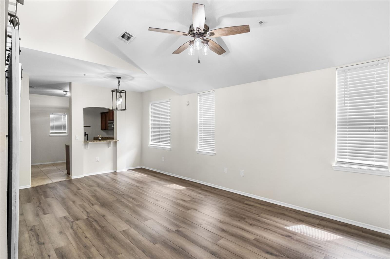 1321 ARBOR VISTA LOOP 321
