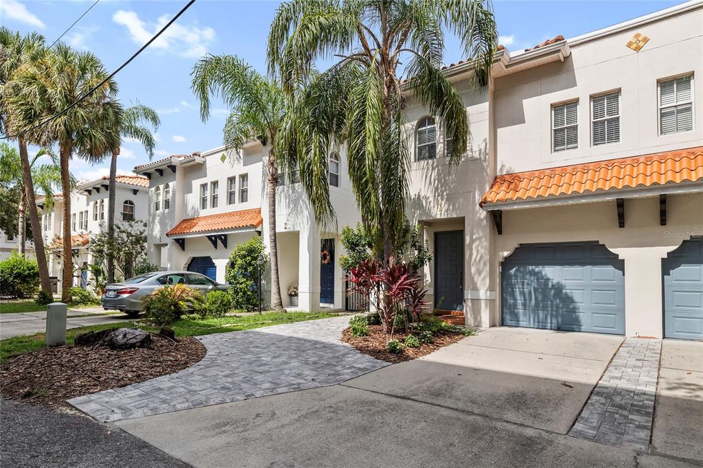 Photo of 104 S Moody Avenue #3, Tampa, FL 33609 (MLS # TB8415287)