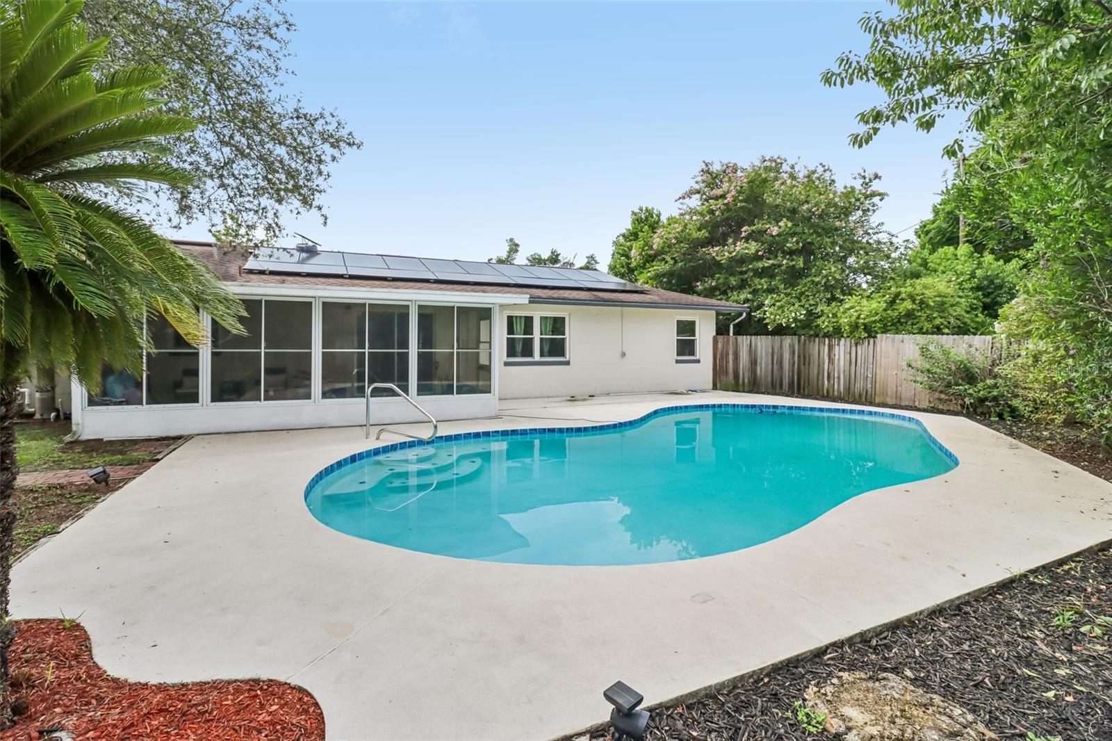 1200 E HANCOCK DRIVE