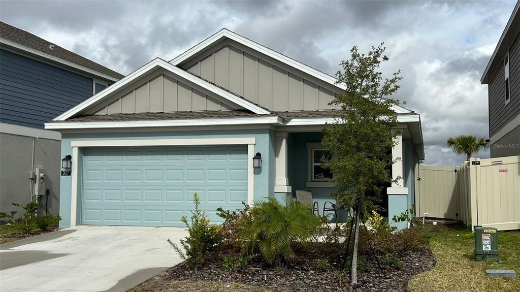 Photo of 207 Aqua Avenue, Davenport, FL 33837 (MLS # O6351325)