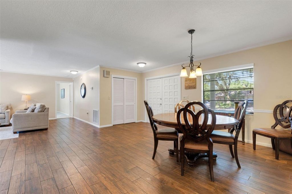 Photo of 6318 Oak Square W, Lakeland, FL 33813 (MLS # L4958503)