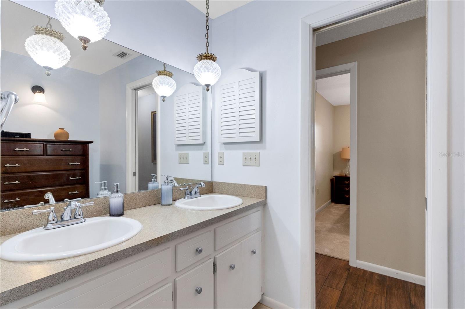 CHRISTINA WOODS - Residential