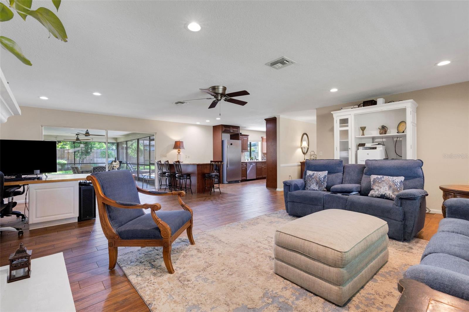 CHRISTINA WOODS - Residential